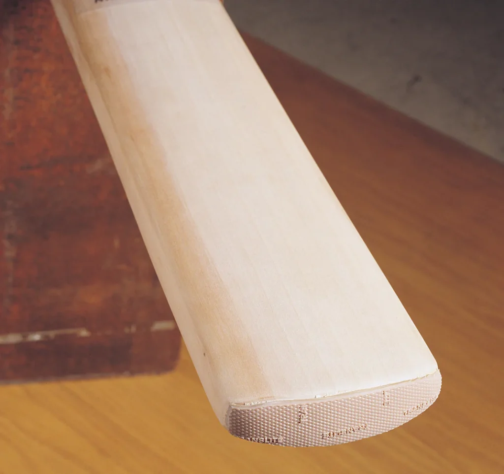How to knock in a cricket bat — toe guard